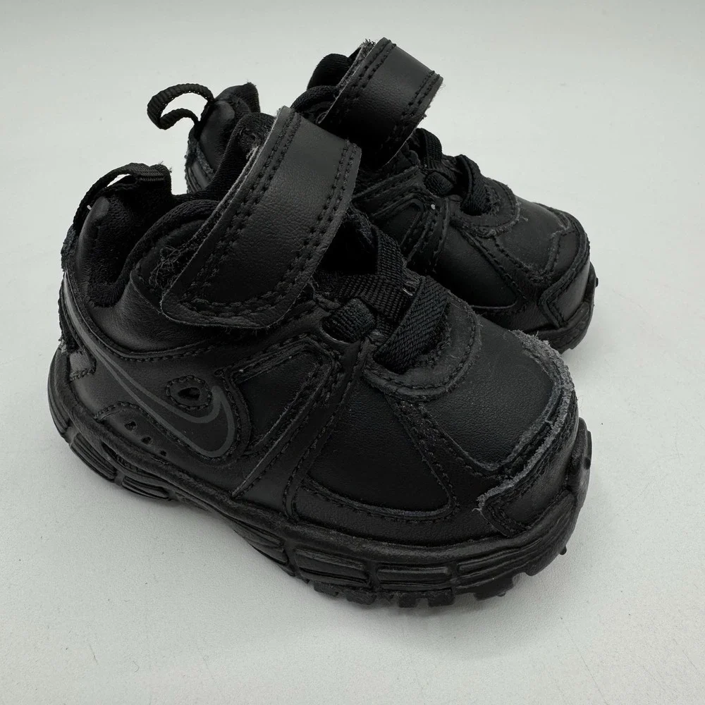 Nike Dart 7 Toddler Boys Girls Unisex Black Athletic Shoes Sneakers Size 2C US
